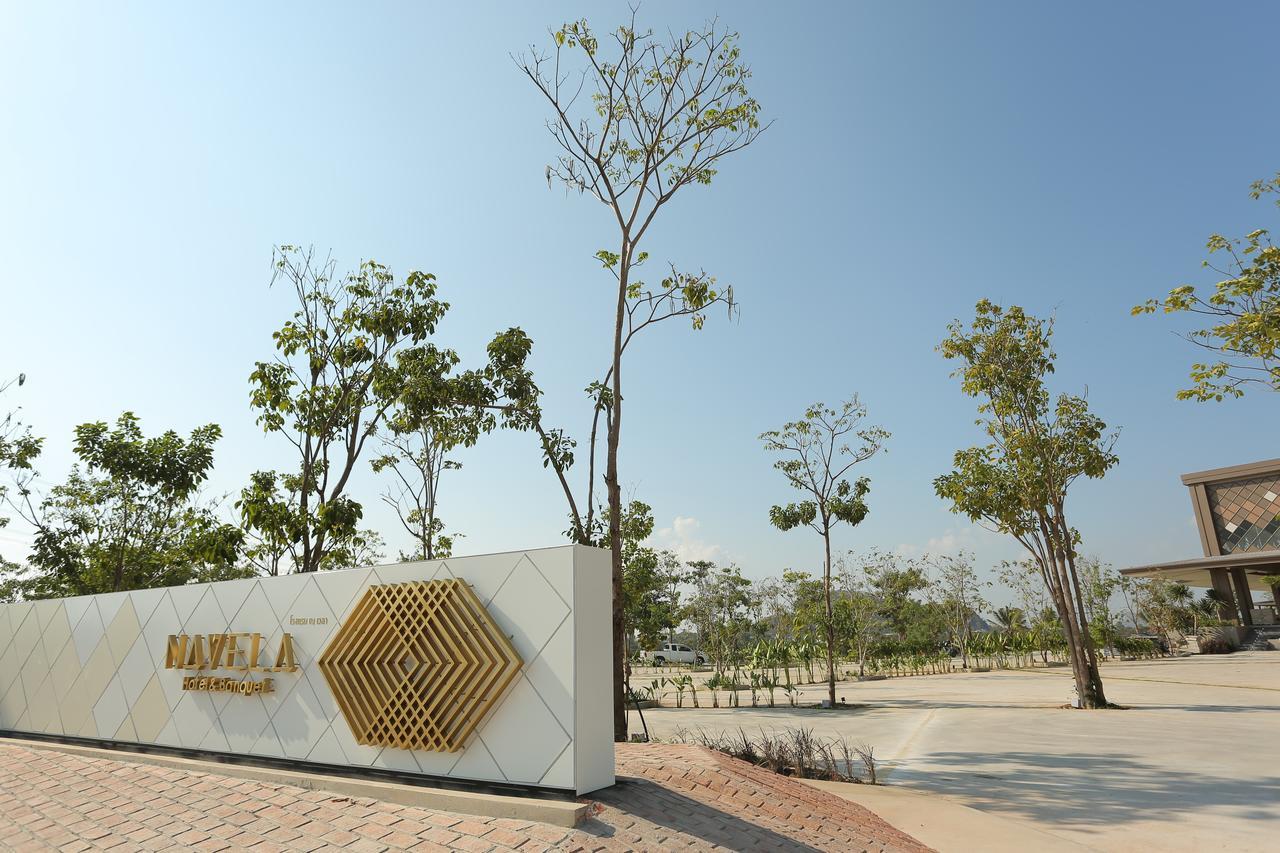 Navela Hotel & Convention Ratchaburi Buitenkant foto